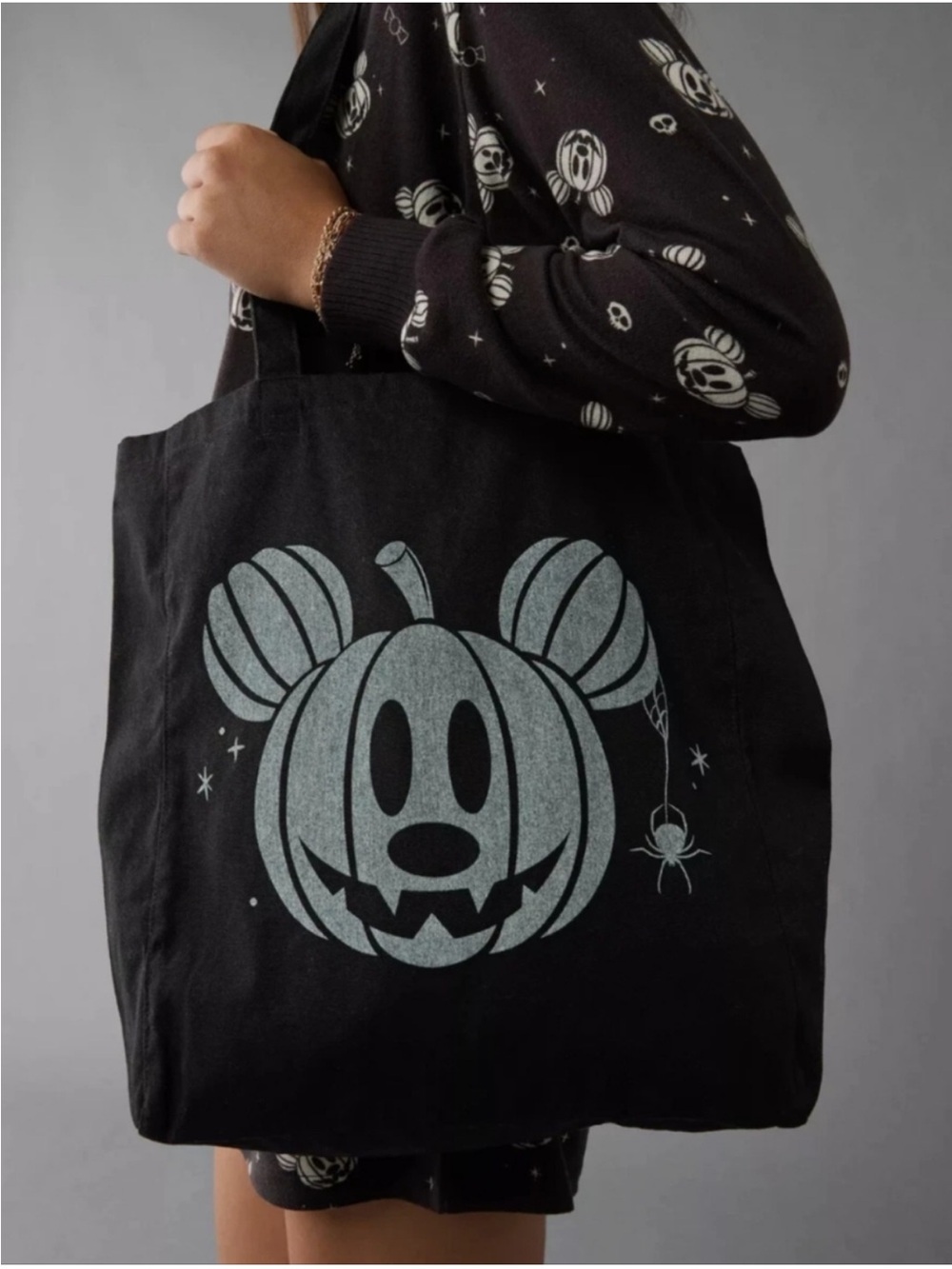 AMERICAN EAGLE Halloween Mickey Pumpkin Tote Bag Black and Gray NWT